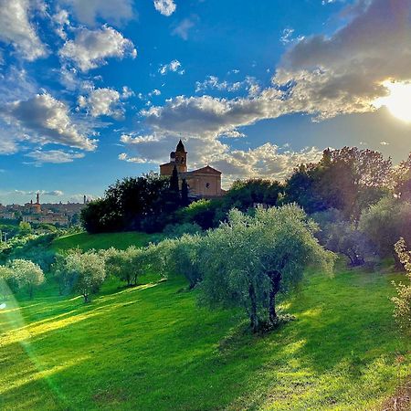 Palazzo Del Papa Country Suites سيينا المظهر الخارجي الصورة